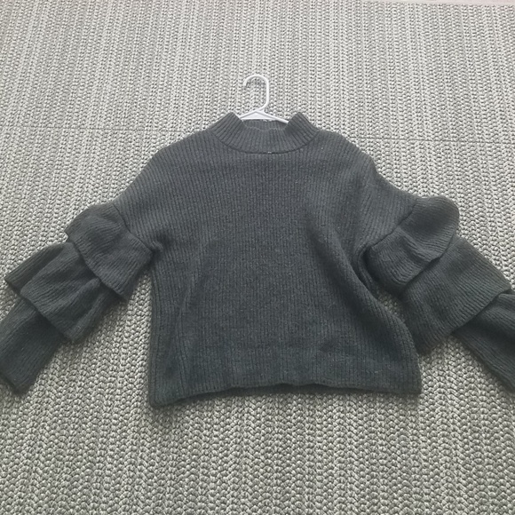Dark Green Sweater - Picture 1 of 1